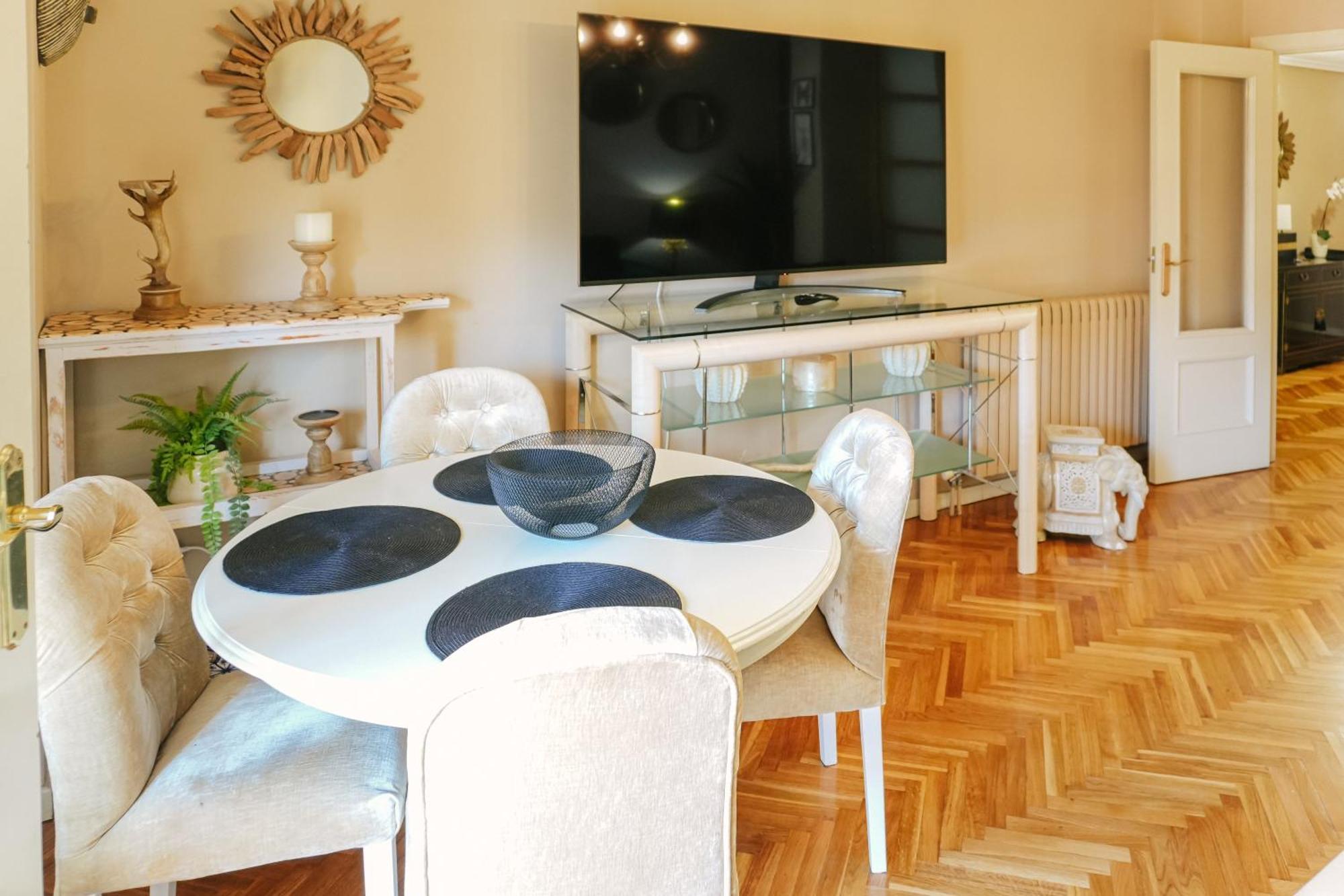 Apartament Plaza Mayor Humedo Con Parking Incluido *
